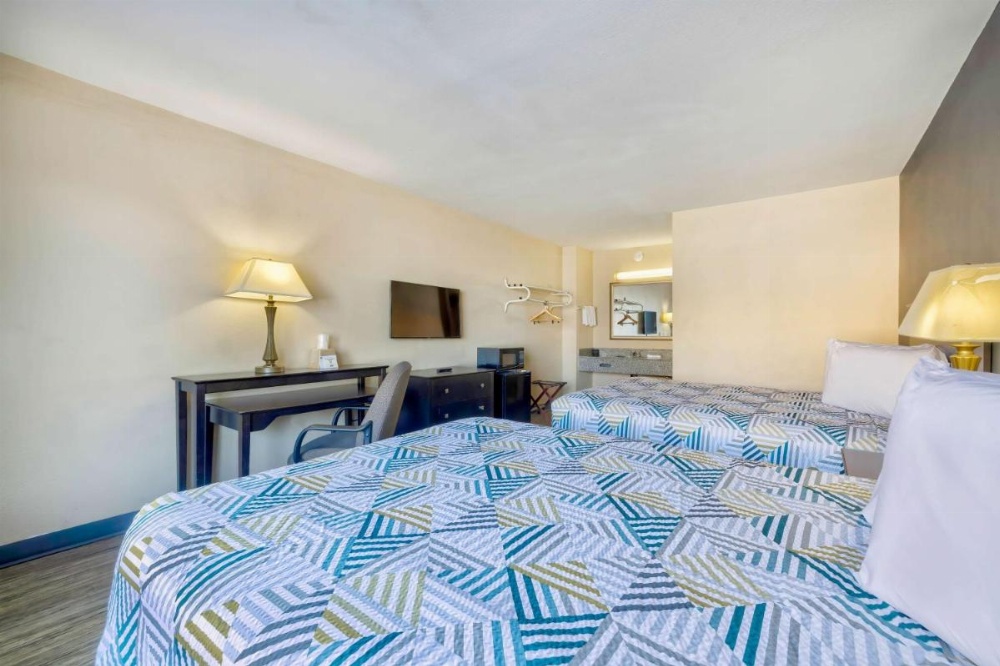 Room image 2